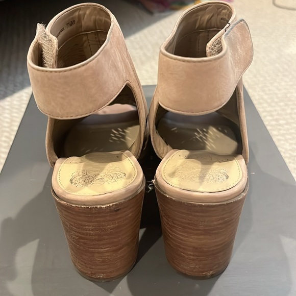 Vince Camuto Open Toe wedge sandals - Picture 4 of 6